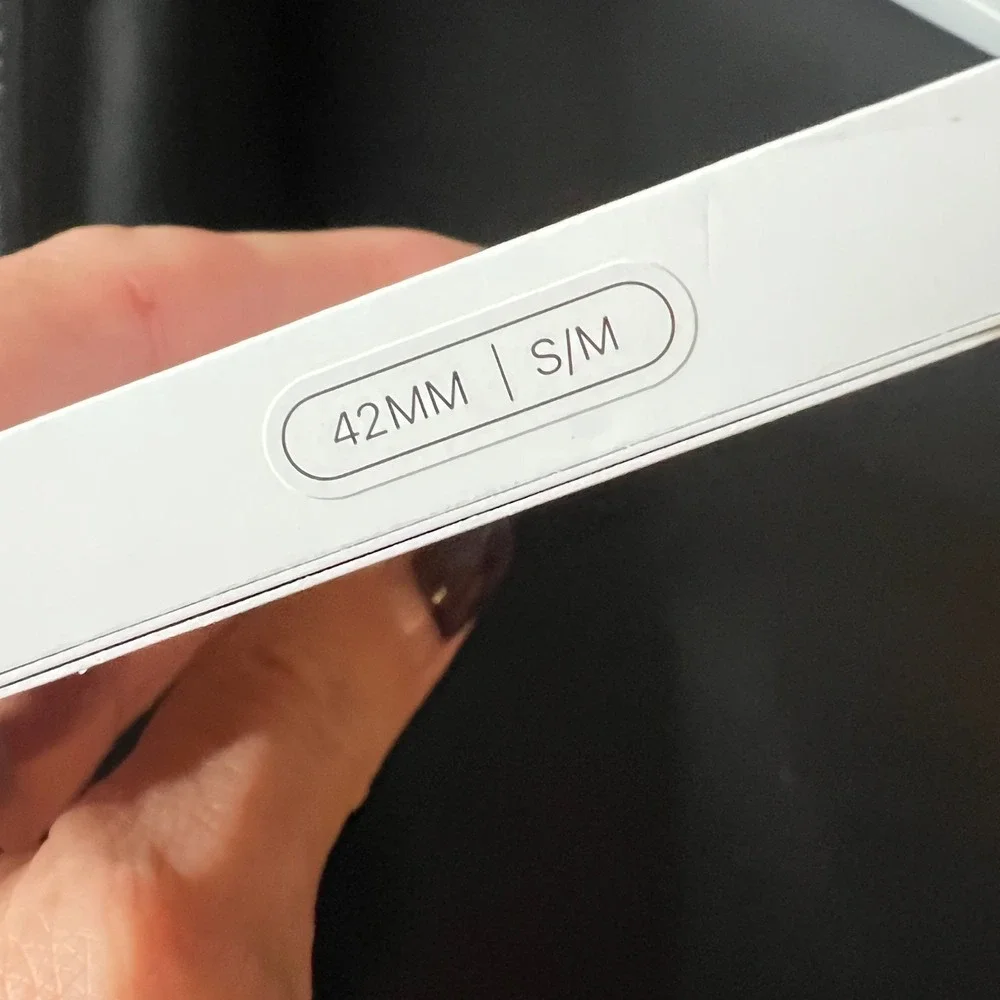 Apple Watch Sport Band 40mm Starlight Off White S M New Sealed OEM Genuine Apple